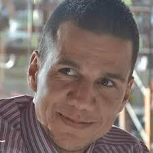 Raul De La Fuente Lopes, Senior Solutions Engineer